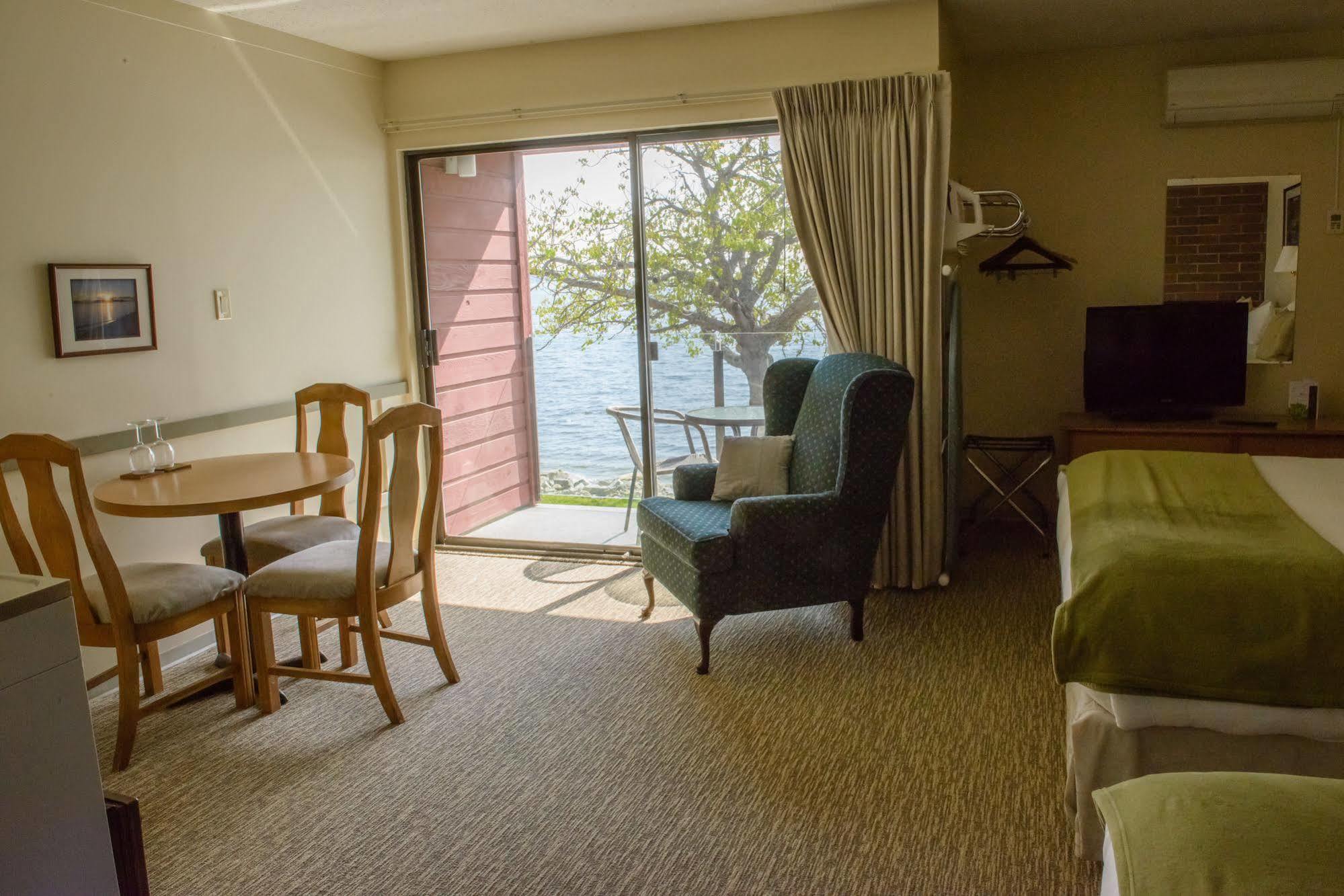 סישלט Driftwood Inn מראה חיצוני תמונה